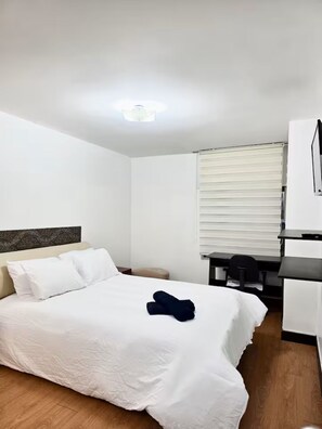 1 chambre, fer et planche à repasser, Wi-Fi, draps fournis