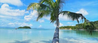 Baia beachfront boutique lodge