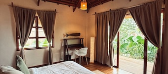 Baia beachfront boutique lodge