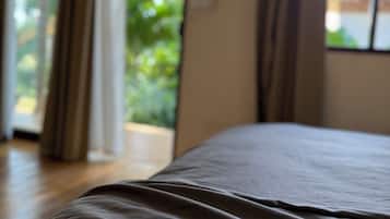 Comfort Cottage, Partial Sea View