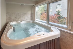 Interior - Ski-In Whistler Condo | Fireplace & Comfort | Walk to Gondola & Local Dining (Whistler)