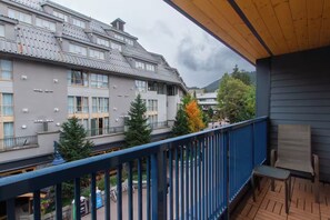 Property grounds - Ski-In Whistler Condo | Cozy Fireplace | Perfect Location Near Lakes & Blackcomb (Whistler)