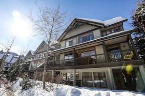 Exterior - Northstar Family Haven | Walk to Village & Nightlife | BBQ & Fireplace Comfort (Squamish-Lillooet)