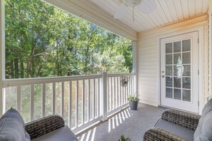 Property grounds - Perfect 3-bedroom condo with AC in tranquil Myrtle Beach (Myrtle Beach)