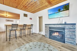 Interior - This lake getaway on the `Narrows` off East Lake offers easy access to boating, fishing, & nightlife (Spirit Lake)