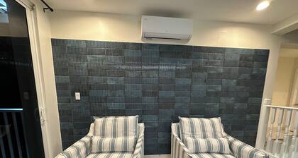 Spacious 5 Bedroom/5 Bathroom Less than 5 Minutes from Grace Bay!