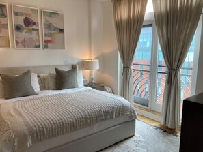 Twin Room, Lake View - RickyHotel  (New York)