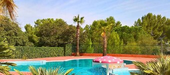 Quiet chalet, AC and parking - 4 guests