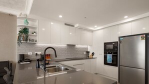 Ảnh chưa phân loại, 5 trong số 30 ảnh, nút