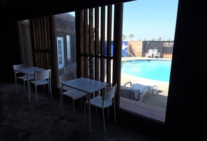 Unclassified image, 5 of 37, button