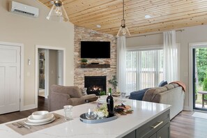 Interior - Moonlit Ridge | Secluded | Forest & Creek Views (Washington Township)