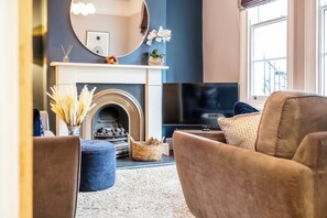 Interior - Stunning 2BD Townhouse in Cheltenham (Cheltenham)