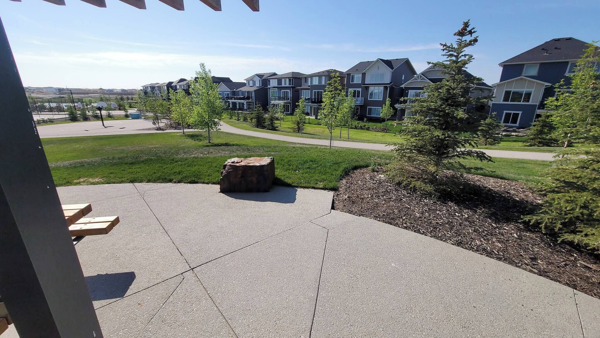 Apartment, 2 Bedrooms, Balcony | Property grounds
