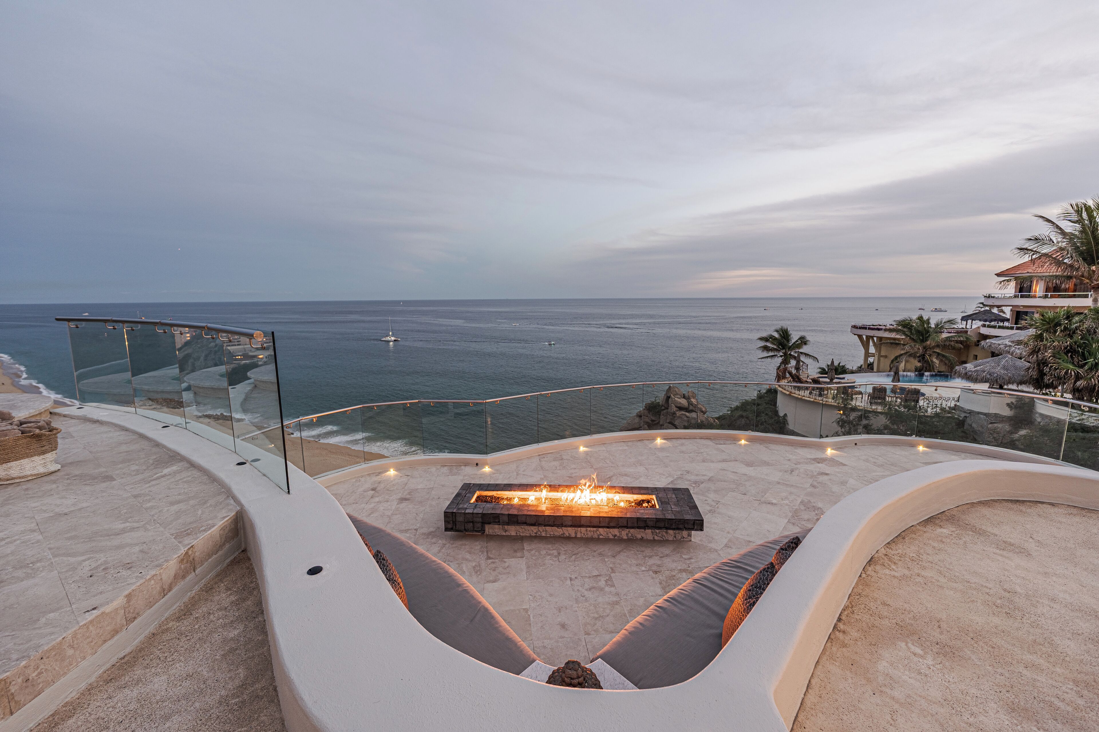 House, 4 Bedrooms | Terrace/patio