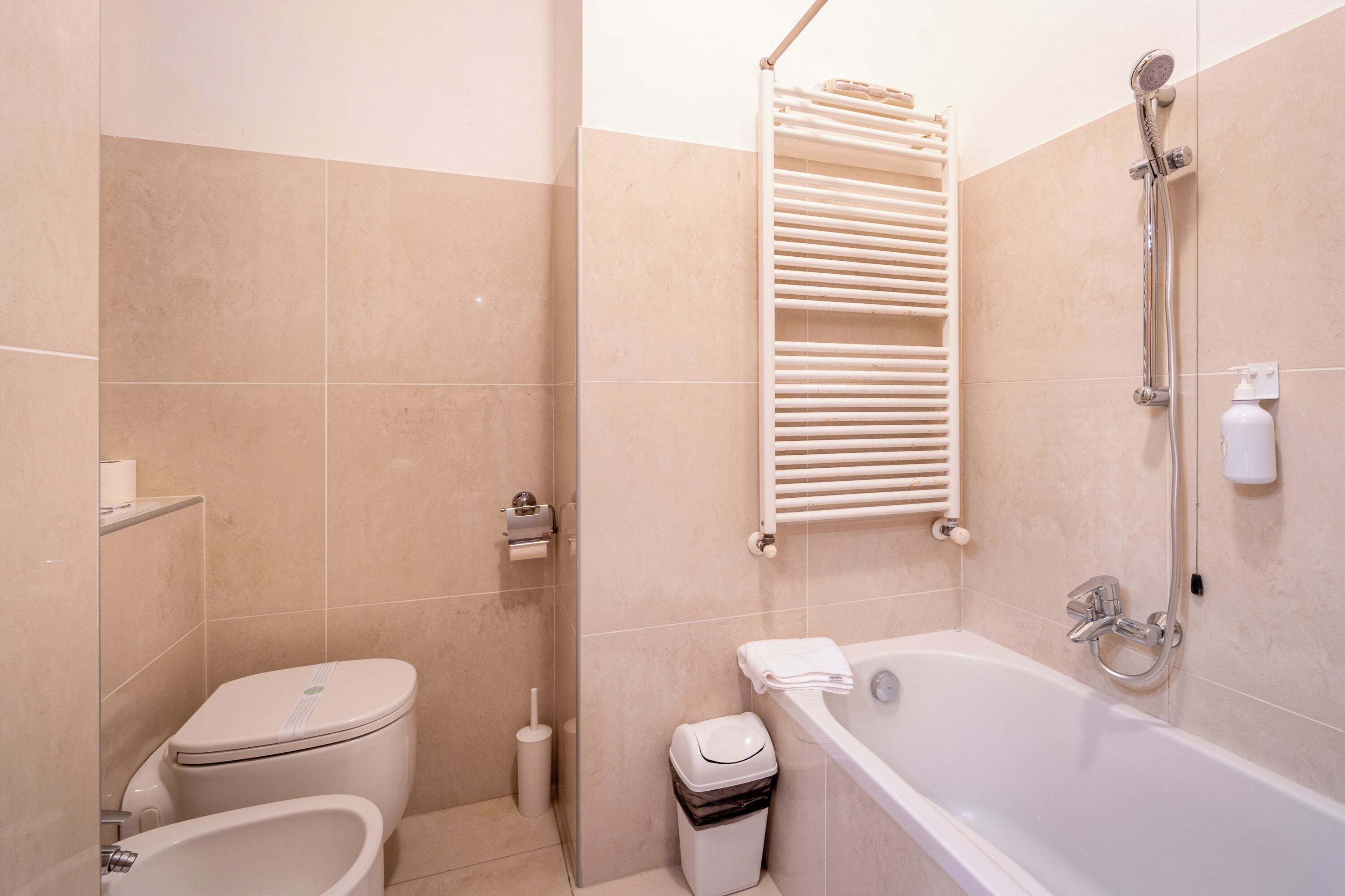 Classic Double Room | Bathroom