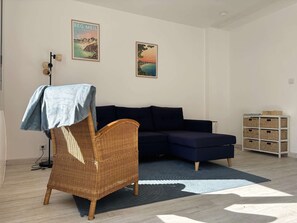 Living area - Holiday home in Beg Meil, less than 1km from the beaches! (BEGMEIL)