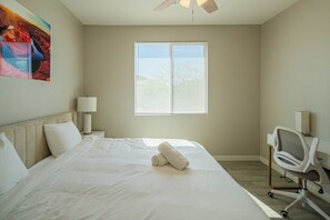 Room - Luxury Stay 20mins to State Farm Stadium (Glendale)