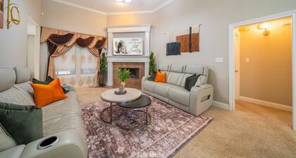 Hill Country | Spacious 4BR Retreat