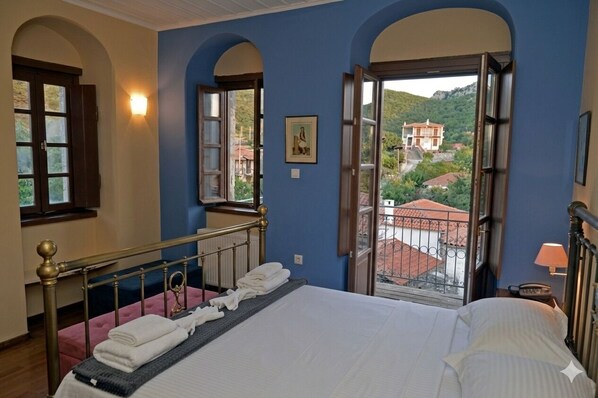 Room - Archontiko Leontari (Leondari Arcadia)