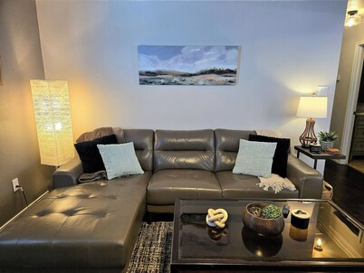 2-bedroom 1-bath house with WiFi and Washer/Dryer in Borger TX