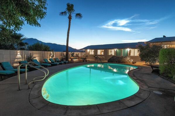 Indoor pool, outdoor pool