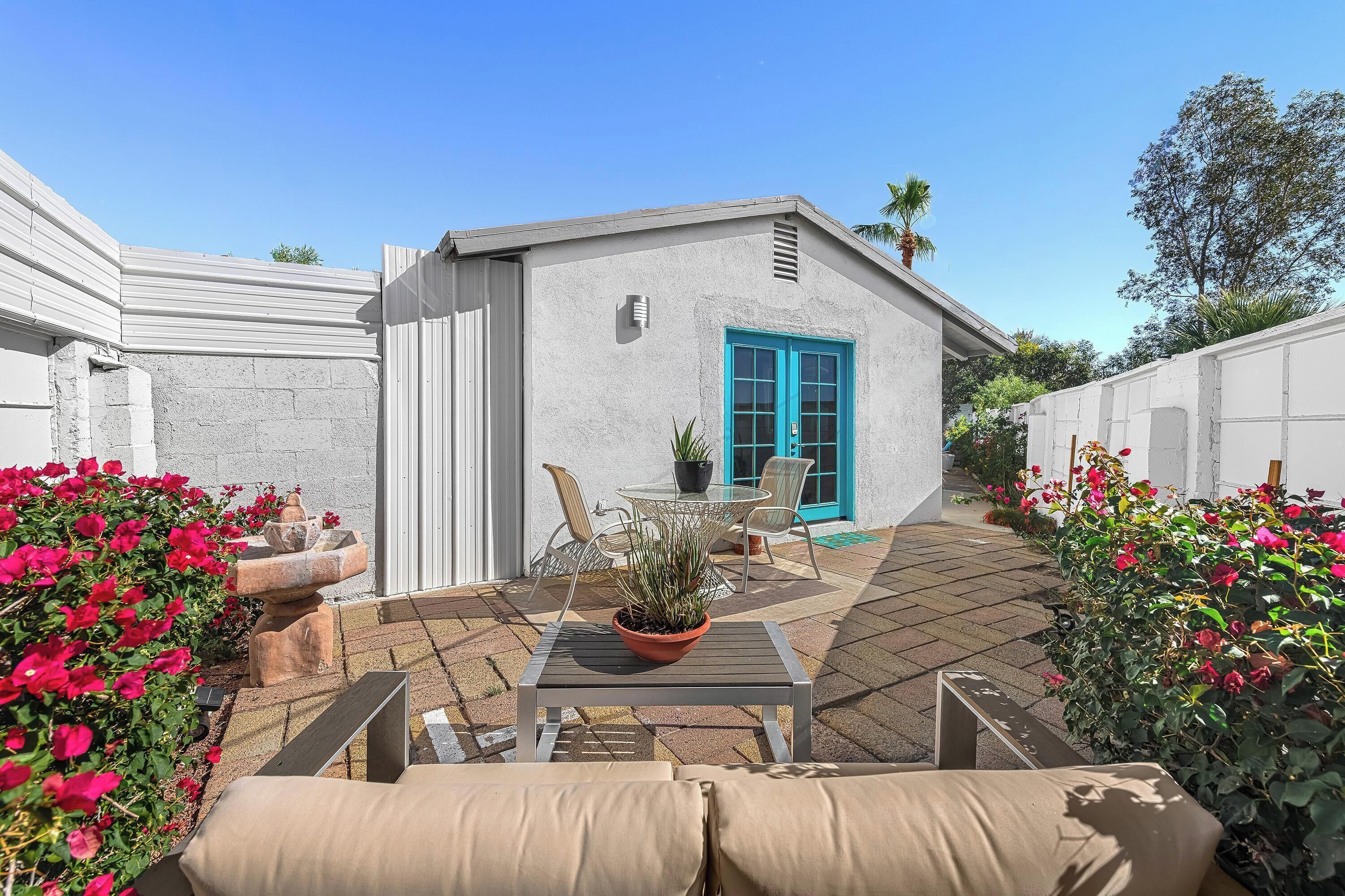 Deluxe Studio Suite, Mountain View | Terrace/patio