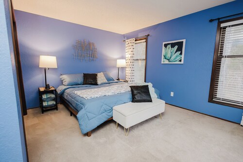 3 bedroom condo in beautiful Bella Vista with direct traila access