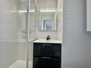 Bathroom - CAP D'AGDE - Plage du Môle / Réf 103 (CAP D'AGDE)