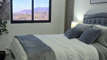 3 dormitorios, escritorio, tabla de planchar con plancha y wifi gratis