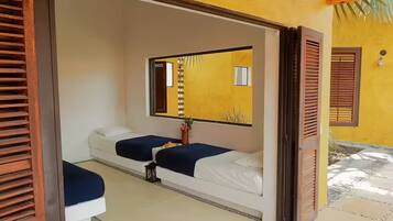 7 bedrooms, iron/ironing board, WiFi, bed sheets