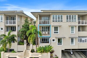 Exterior - Elegant Riverview 2BR on Hastings St (Noosa Heads)