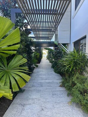 Property grounds - Endless Summer 2BR Apartment with Private Beach (Noosa Heads)