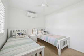 Room - Elegant Noosa Retreat Private Pool & Prime Locale (Noosaville)