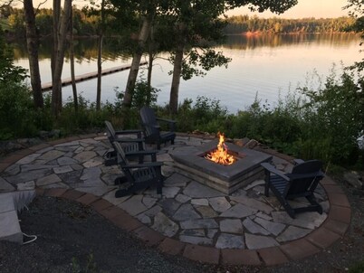 Morley's Marina Loft