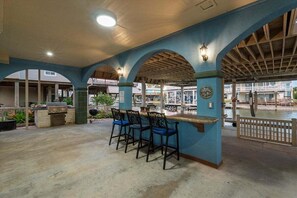 Dining - Large Deck | Sleeps 14 | On the Canal (Galveston)