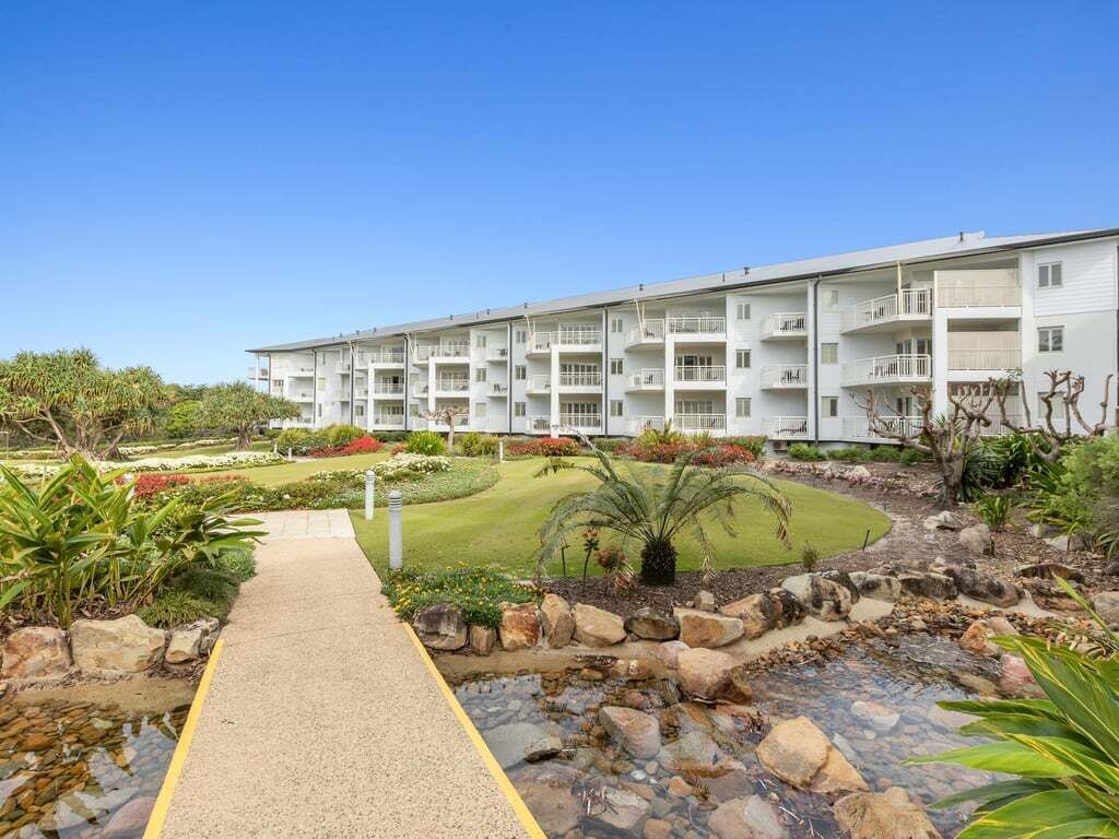 The Pool Resort Kingscliff - One Bedroom (4104) With Ocean Views - Holiday Management Co. - Kingscliff