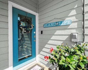 Exterior detail - Cozy 3BR Retreat Near Beach | Sleeps 7 | Deck + Fire Pit (Galveston)
