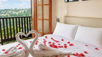 Premium Twin Room, Mountain View | Bathroom | Free toiletries, hair dryer, towels, soap