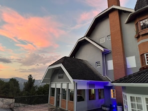 Exterior - Pousada Chateau Elegance (Campos do Jordão)