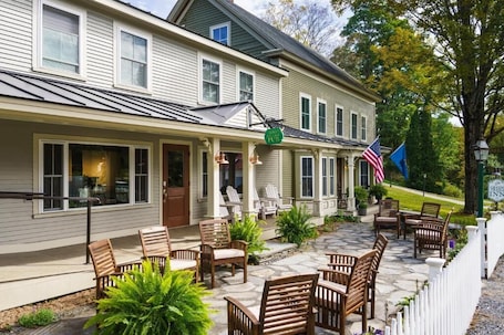 露台. 绿径旅馆