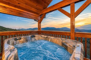 Outdoor spa tub - Smoky Mountain Views | Hot Tub | Game Room | Sleeps 12 (Sevierville)