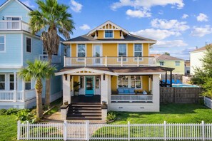 Exterior - Heated Pool | Outdoor Grilling | Steps to Seawall (Galveston)