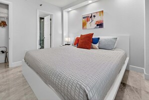 Room - 6165 CD Unit 3302 Enclave Urban Escape (Orlando)