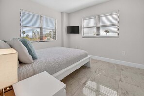 2 bedrooms, iron/ironing board, travel cot, free WiFi - 6165 CD Unit 3302 Enclave Urban Escape (Orlando)