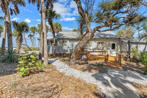 Exterior - Blue Heron South | Ocean Front Living at Manasota Beach Club (Englewood)