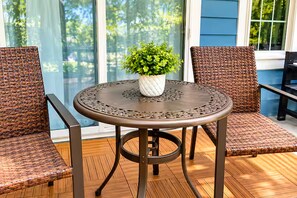 Outdoor dining - Inside Wilmington’s Calmest In-Town Stay with Garden Patio! (Wilmington)