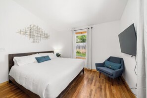 2 Schlafzimmer, Schreibtisch, Bügeleisen/Bügelbrett, kostenloses WLAN