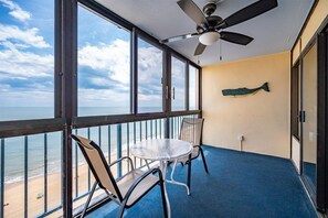 Outdoor dining - Oceanfront Capri Condo | Indoor Pool, Tennis, Pickleball & Balcony (Ocean City)