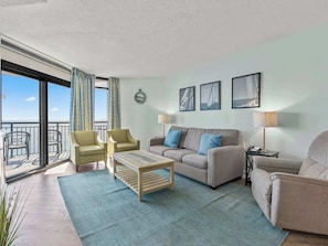TV, offices - Amazing Oceanfront at Caribbean Resort with Pools (Myrtle Beach)