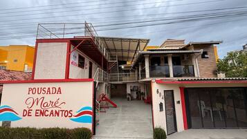 Fachada da propriedade